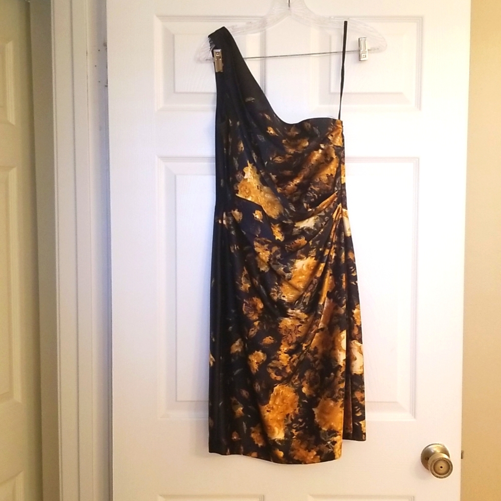 Maggy London one shoulder dress size 6, fancy!